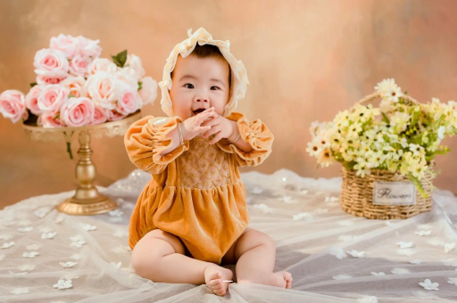 唐山五个月的宝宝可以坐吗 唐山五个月的宝宝可以坐吗